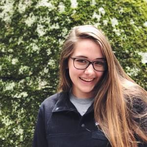 Meet your Posher, Julianna